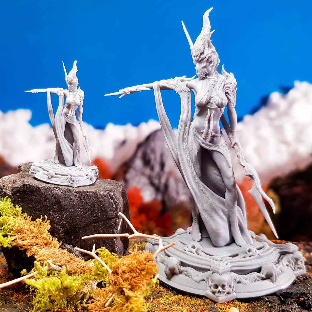 Boneflesh Necropriestess, 32mm