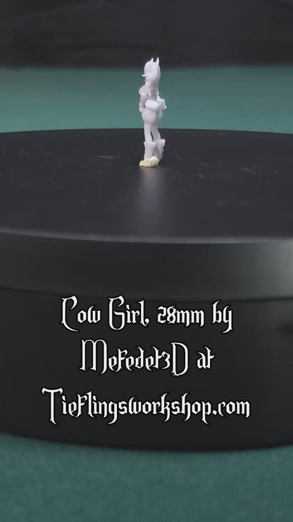 Cow Girl, 28mm